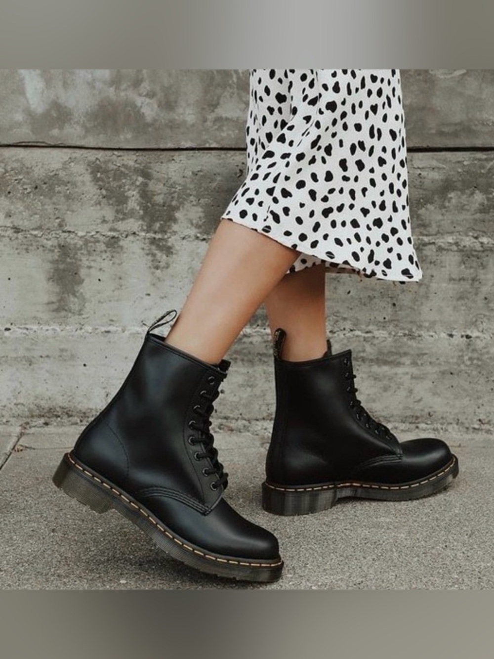 Doc Martens Leather 1460 W  Black 8 Eyelet Lace Up Boots Combat US Women’s 11/43